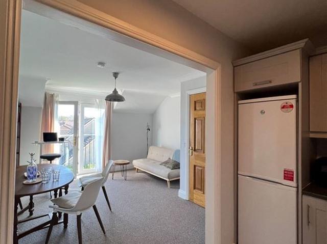Apartment to rent in Moneygold, Connacht