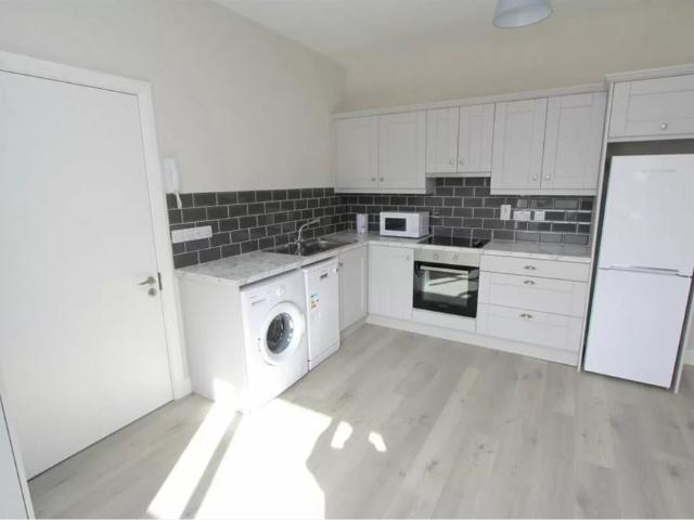 Apartment to rent in Bluebell, North Tipperary