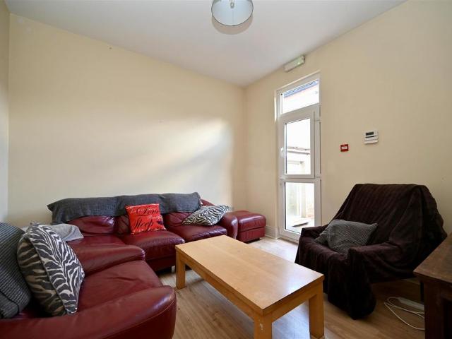Apartment for rent in Queen's Quarter, Northern Ireland