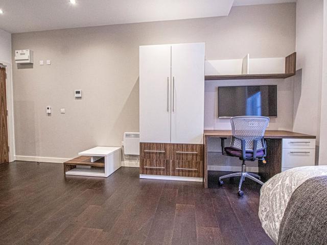 Studio for rent in Woodhouse, West Yorkshire