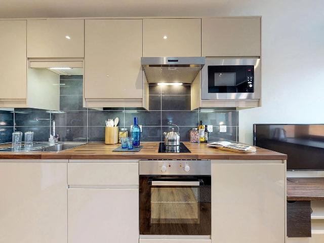 Studio for rent in Woodhouse, West Yorkshire