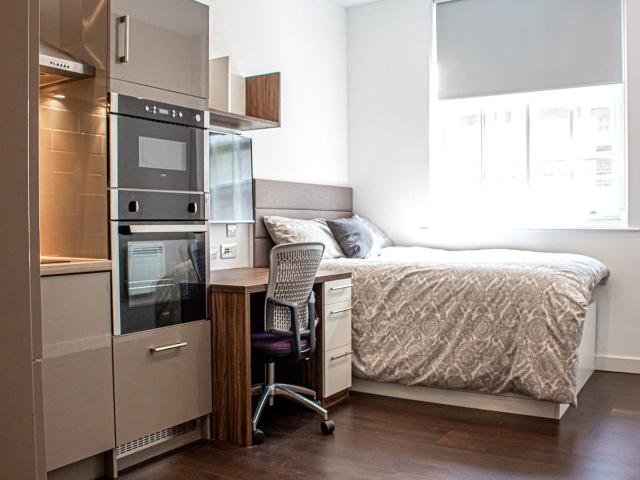 Studio for rent in Woodhouse, West Yorkshire