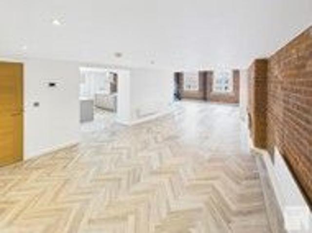 Apartment for rent in City Centre, Georgia