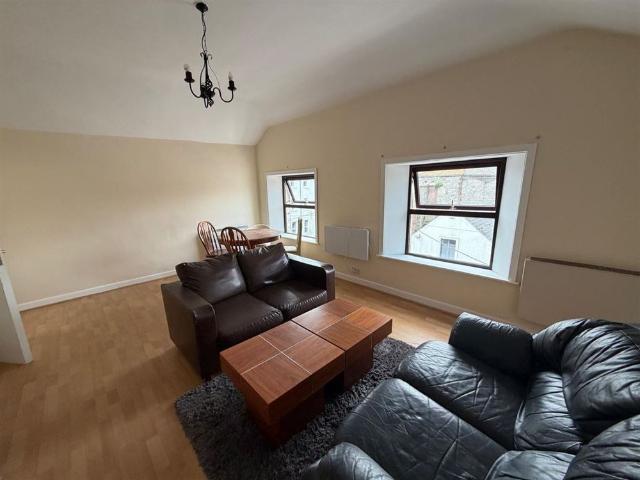 Apartment to rent in Baltray, North Tipperary