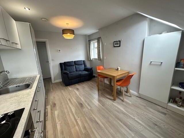 Apartment for rent in Whiterock, Belfast