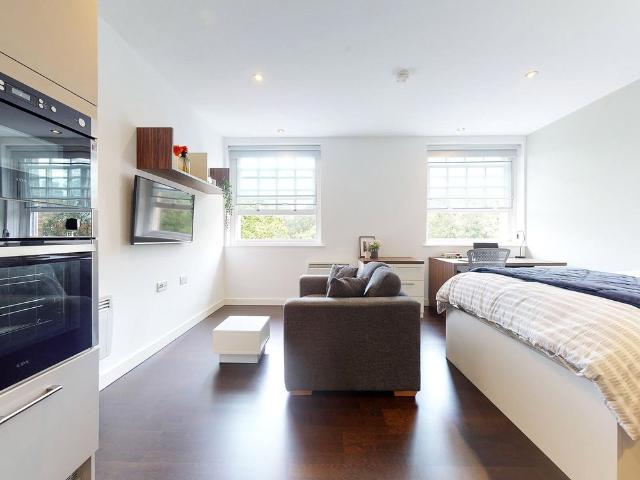Studio for rent in Camp Field, Leeds