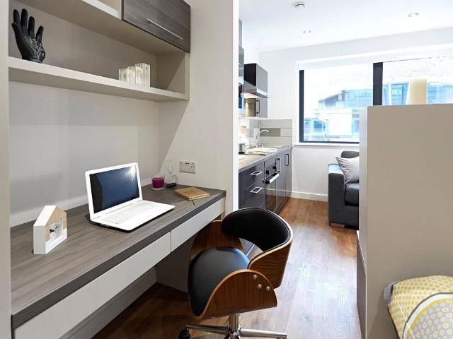 Studio for rent in West Yorkshire