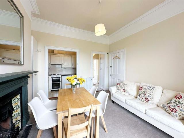 Apartment to rent in Bluebell, North Tipperary