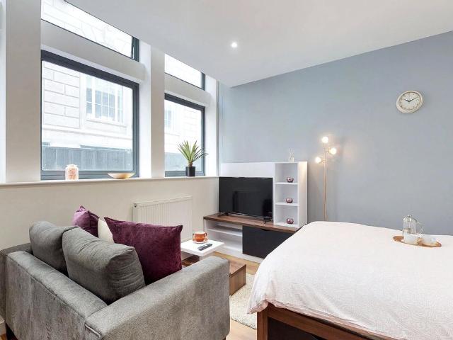 Studio for rent in St George's Quarter / Cultural Quarter, Calderstones