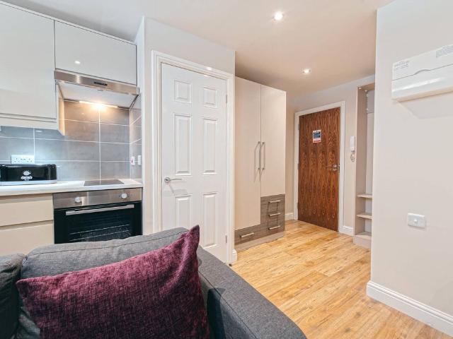 Studio for rent in City Centre, Georgia