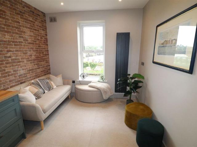 Apartment to rent in Caher, South Tipperary