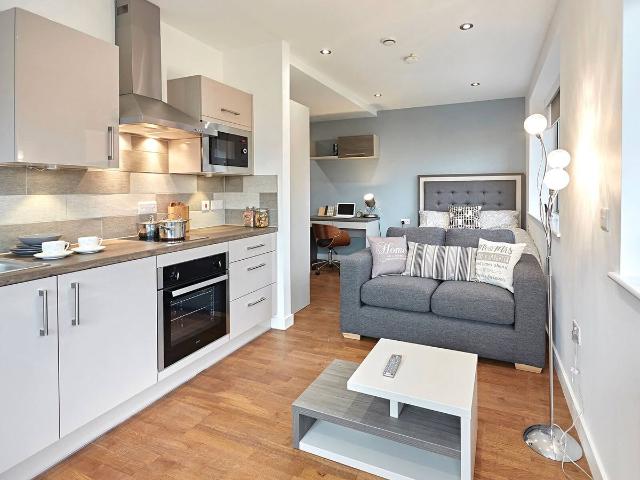 Studio for rent in Leylands, West Yorkshire