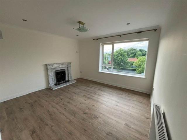 Apartment to rent in Bluebell, North Tipperary