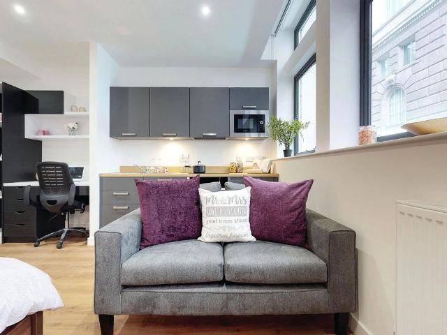 Studio for rent in St George's Quarter / Cultural Quarter, Calderstones