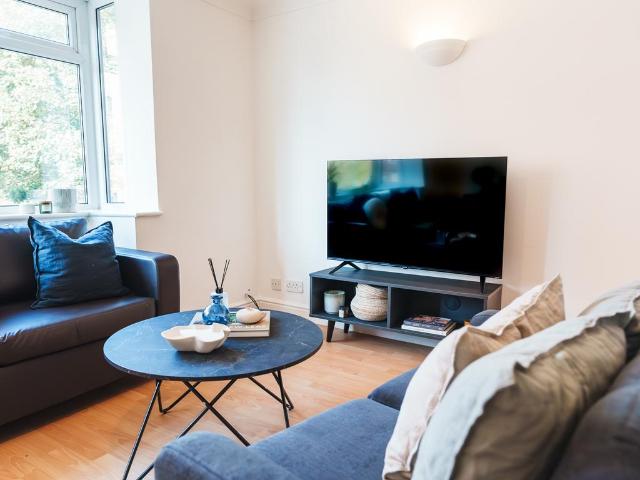 Apartment for rent in Little Woodhouse, Leeds