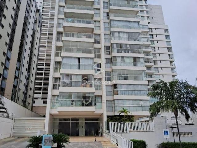 Apartamento venda em Região Geográfica Imediata do Distrito Federal, Região Integrada de Desenvolvimento do Distrito Federal e Entorno