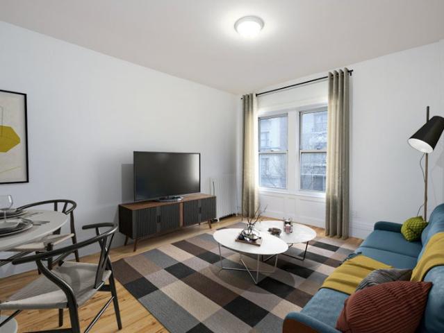 Room for rent in Arverne, New York