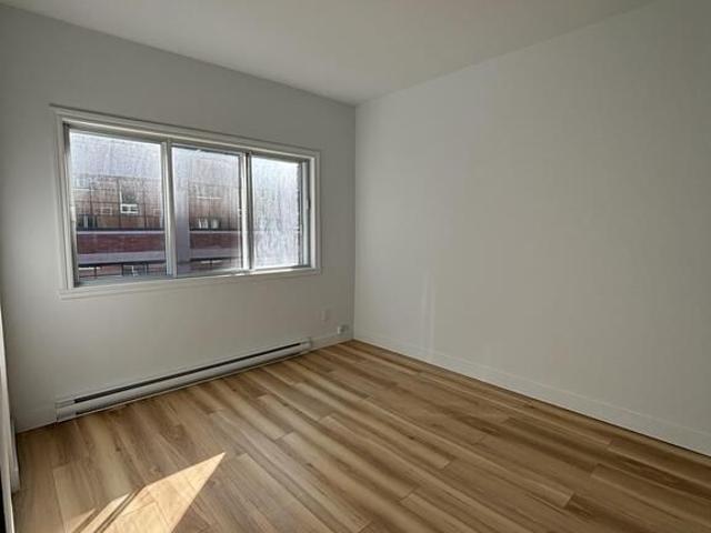 Apartment for rent in St. Leonard's, Quebec