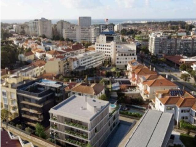Casa venda em Porto, Lordelo Do Ouro