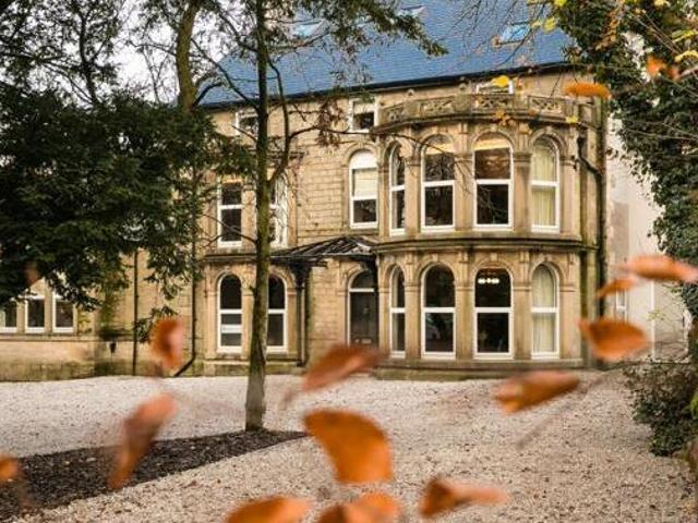 House for sale in Charlesworth, East Midlands