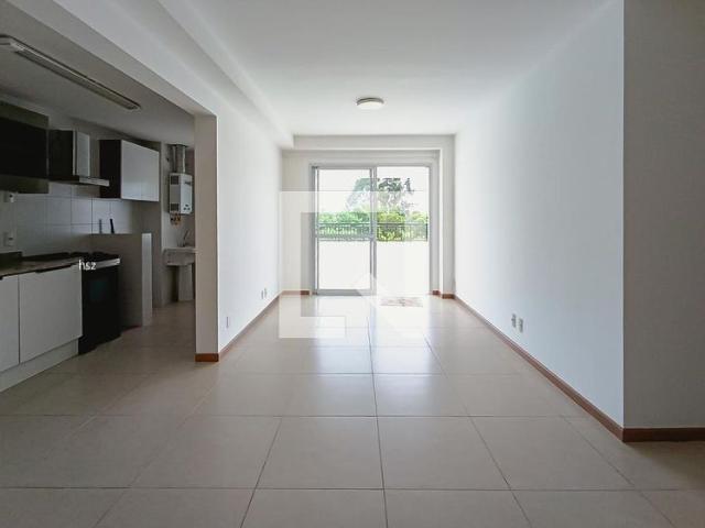 Apartamento aluguel em Região Geográfica Imediata de Florianópolis, Desterro