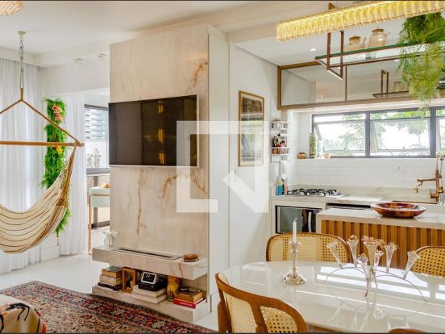 Apartamento aluguel em Região Geográfica Imediata de Florianópolis, Desterro