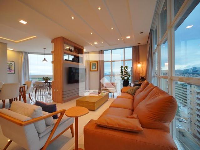 Apartamento aluguel em Região Geográfica Imediata de Florianópolis, Desterro