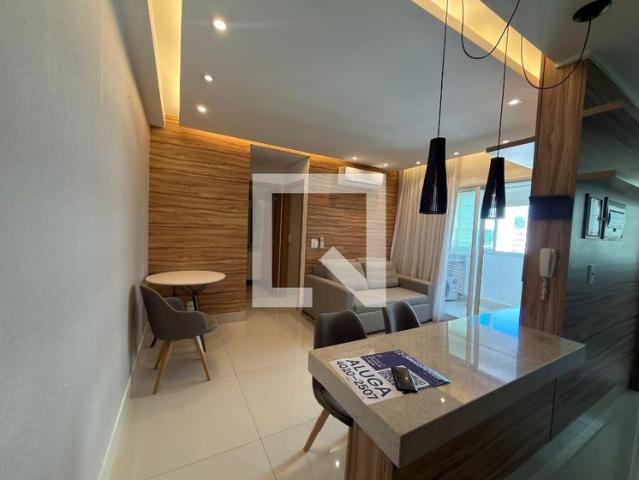 Apartamento venda em Região Geográfica Imediata do Distrito Federal, Região Integrada de Desenvolvimento do Distrito Federal e Entorno