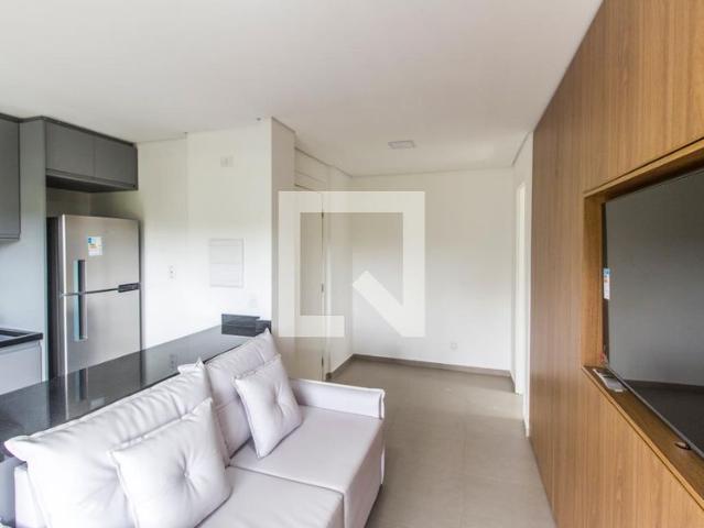 Apartamento aluguel em Dezoito do Forte Empresarial, Barueri