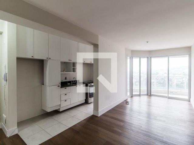 Apartamento aluguel em Região Imediata de São Paulo, Região Metropolitana de São Paulo