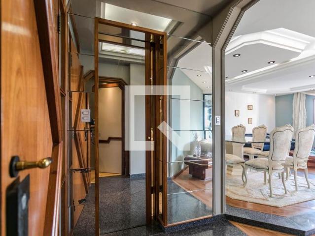 Apartamento aluguel em Região Imediata de São Paulo, Região Metropolitana de São Paulo