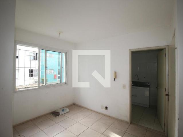 Apartamento aluguel em Residencial Ravena II, Porto Alegre