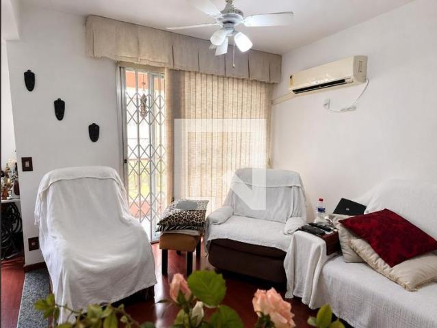 Apartamento aluguel em Região Geográfica Imediata de Porto Alegre, Região Metropolitana de Porto Alegre