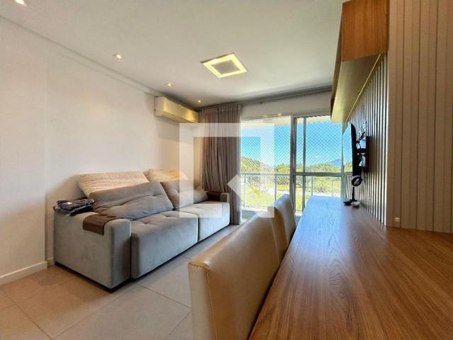 Apartamento aluguel em Ribeirão da Ilha, Desterro