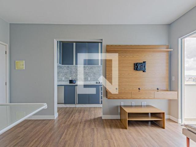Apartamento aluguel em Região Geográfica Imediata de Florianópolis, São José
