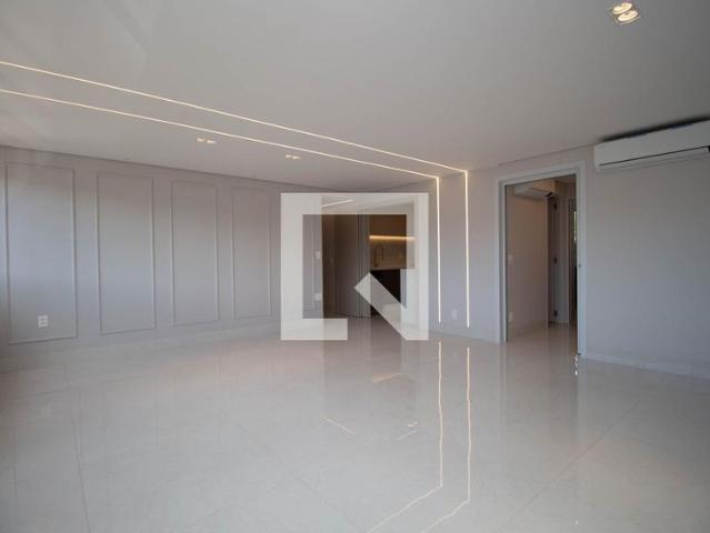 Apartamento venda em HCGN 714, Plano Piloto
