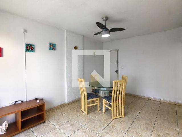 Apartamento aluguel em Região Imediata de Santos, Região Metropolitana da Baixada Santista