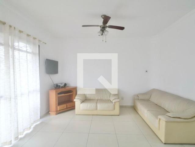 Apartamento aluguel em Região Imediata de Santos, Região Metropolitana da Baixada Santista