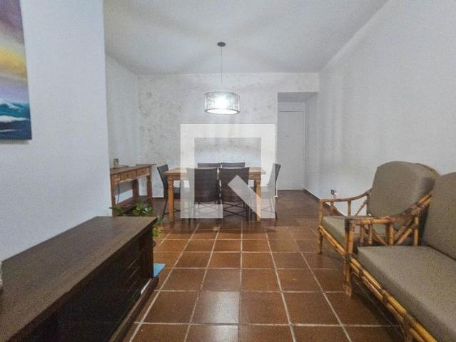 Apartamento aluguel em Região Imediata de Santos, Região Metropolitana da Baixada Santista