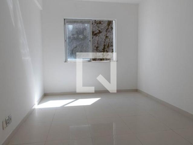 Apartamento aluguel em Região Geográfica Imediata de Salvador, Região Metropolitana de Salvador