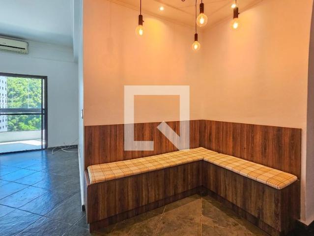 Apartamento aluguel em Guarujá