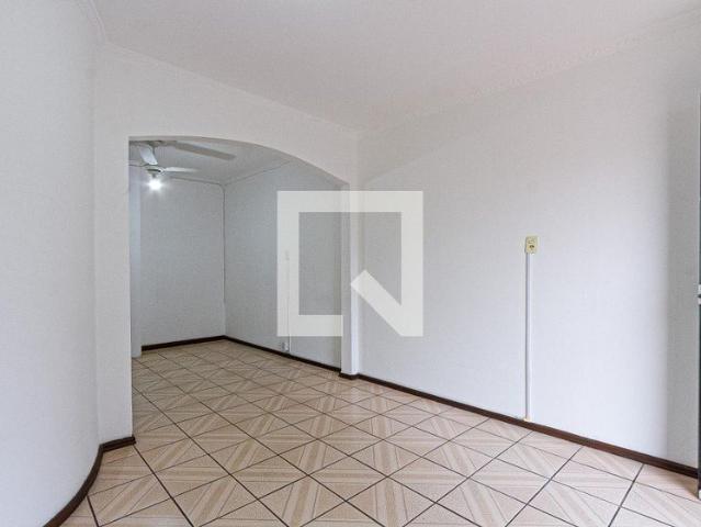 Apartamento aluguel em Região Geográfica Imediata de Florianópolis, São José