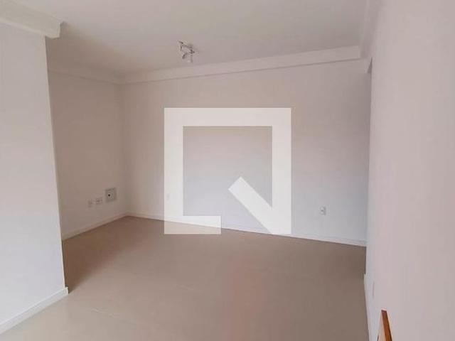Apartamento aluguel em Região Geográfica Imediata de Florianópolis, São José