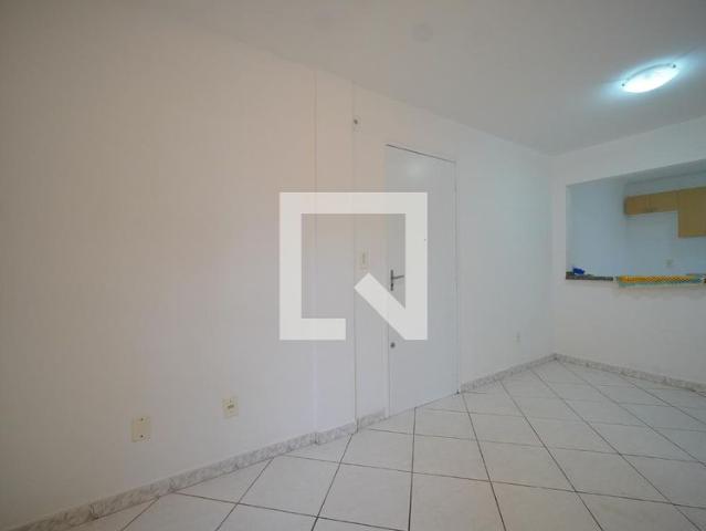 Apartamento aluguel em Região Geográfica Imediata de Florianópolis, São José