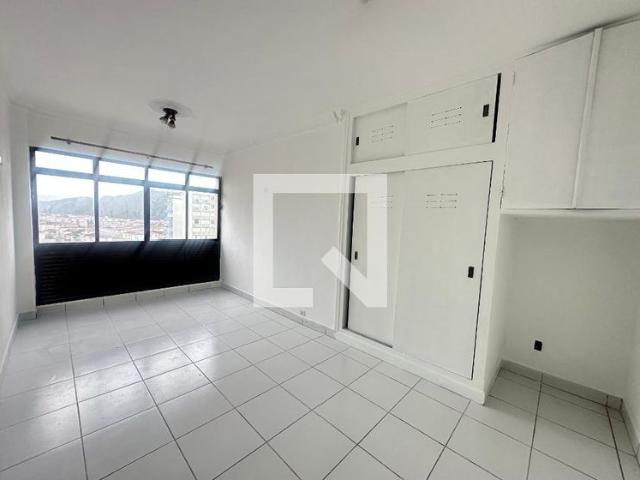 Apartamento aluguel em São Vicente
