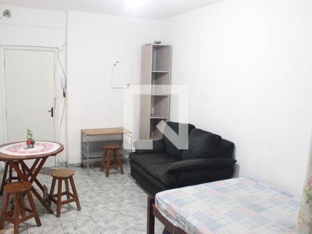 Apartamento aluguel em Região Imediata de Santos, Região Metropolitana da Baixada Santista