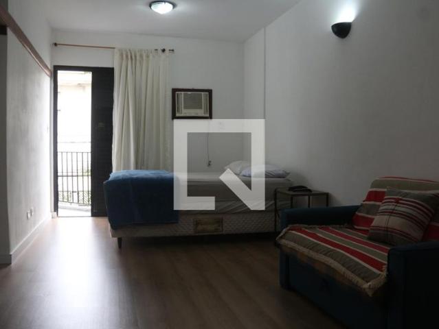 Apartamento aluguel em Região Imediata de Santos, Região Metropolitana da Baixada Santista