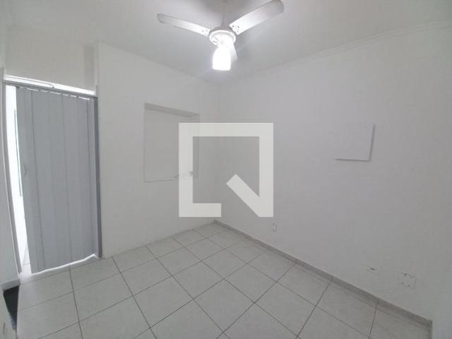 Apartamento aluguel em Região Imediata de Santos, Região Metropolitana da Baixada Santista