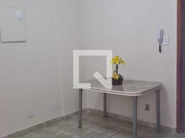 Apartamento aluguel em Região Imediata de Santos, Região Metropolitana da Baixada Santista