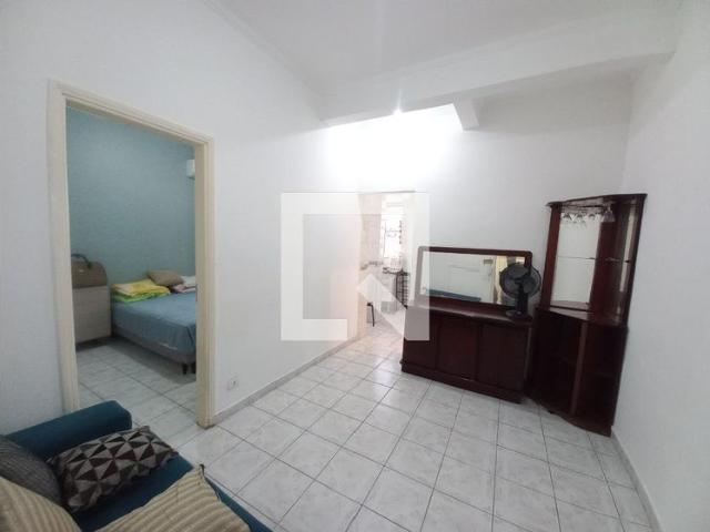 Apartamento aluguel em Região Imediata de Santos, Região Metropolitana da Baixada Santista